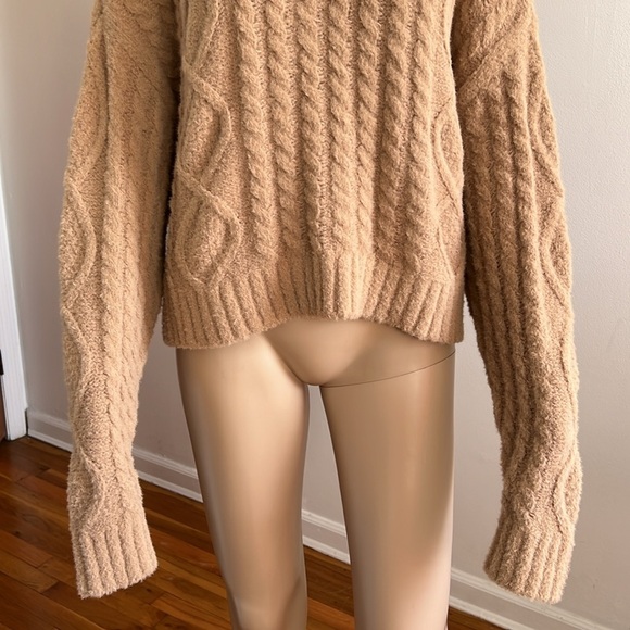 Aerie Long Sleeve Cable Knit Crew Neck Sweater Tan Size M - Picture 4 of 9